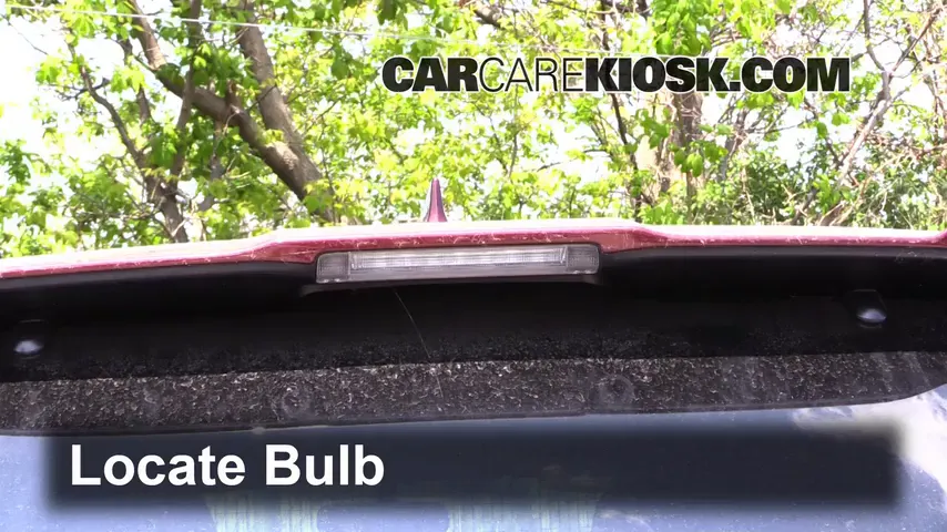 2014 Toyota Highlander LE 3.5L V6 Éclairage Feu de freinage central (remplacer l'ampoule)